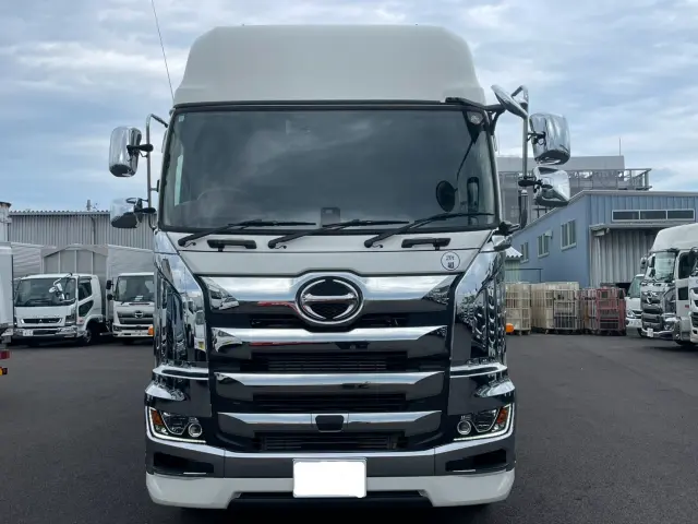日野 プロフィア 2KG-FR1AHC(8x4)の写真2