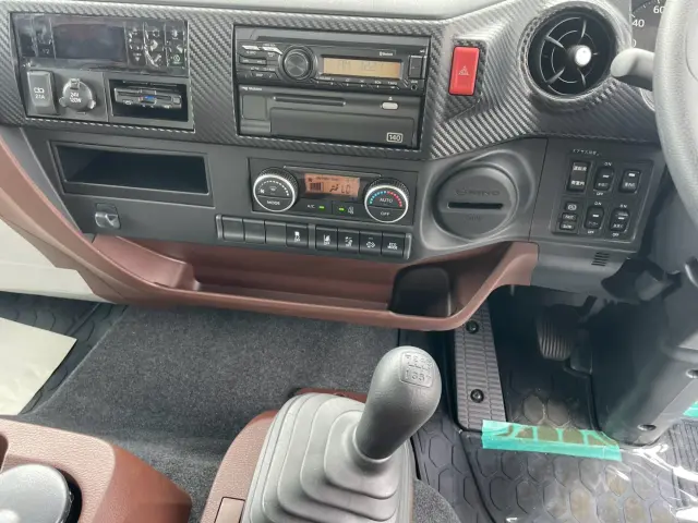 日野 レンジャー 2KG-FE2ACG(2WD)の写真32