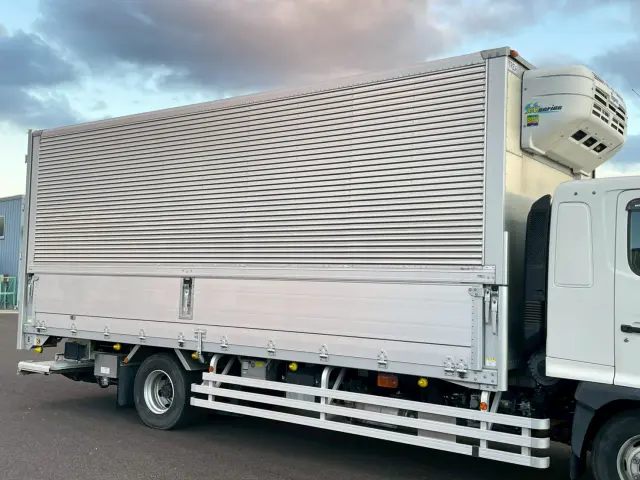 日野 レンジャー 2KG-GD2ABG(2WD)の写真9