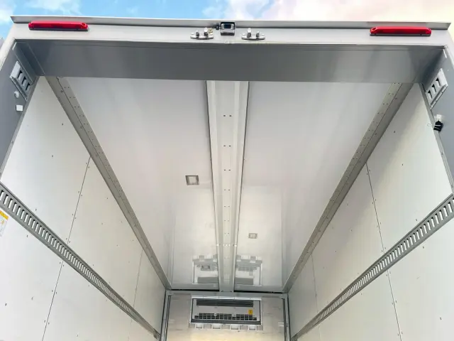 日野 レンジャー 2KG-GD2ABG(2WD)の写真12