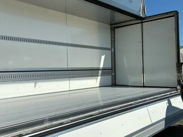 日野 レンジャー 2KG-FE2ACG(2WD)の写真20