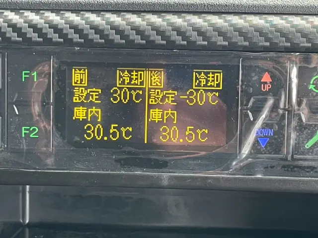 日野 プロフィア 2KG-FW1AHB(8x4)の写真37