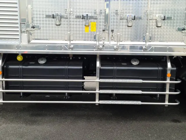 日野 プロフィア 2KG-FR1AHC(6x2)の写真27