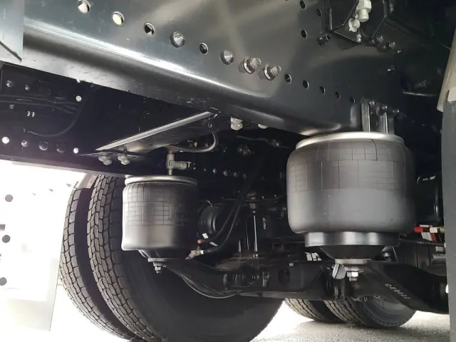 日野 プロフィア 2KG-FR1AHC(6x2)の写真33