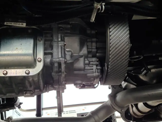 日野 プロフィア 2KG-FR1AHC(6x2)の写真37