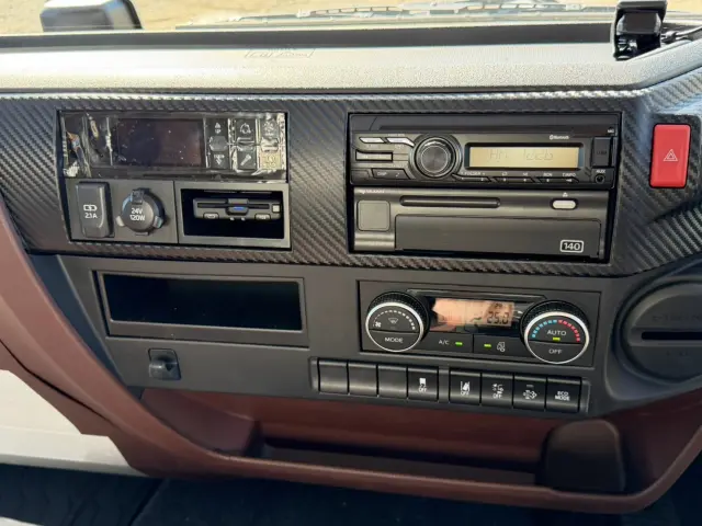 日野 レンジャー 2KG-FE2ACG(2WD)の写真44