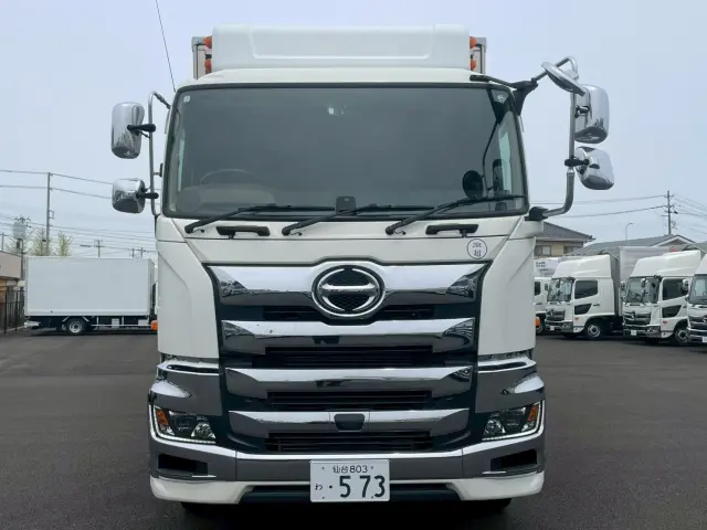 日野 プロフィア 2DG-FR1AHG(2WD)の写真2