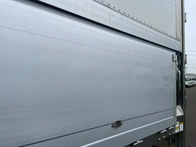 日野 プロフィア 2DG-FR1AHG(2WD)の写真22