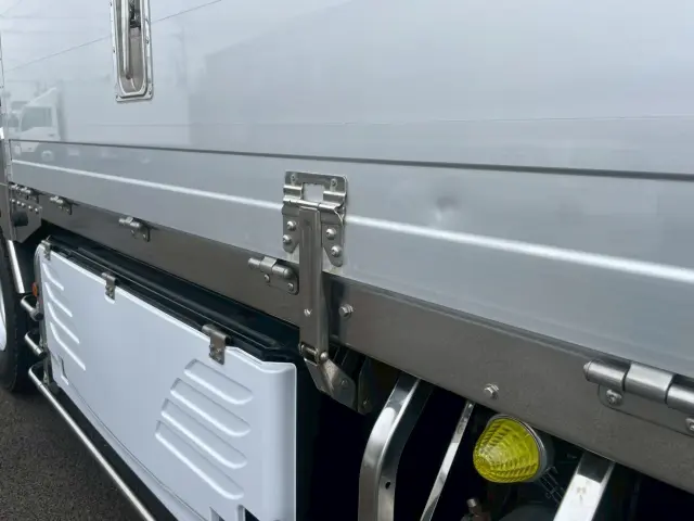 日野 プロフィア 2DG-FR1AHG(2WD)の写真23