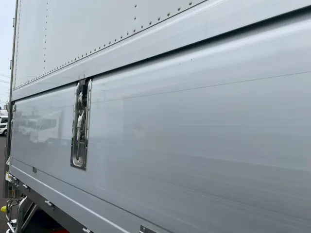 日野 プロフィア 2DG-FR1AHG(2WD)の写真24