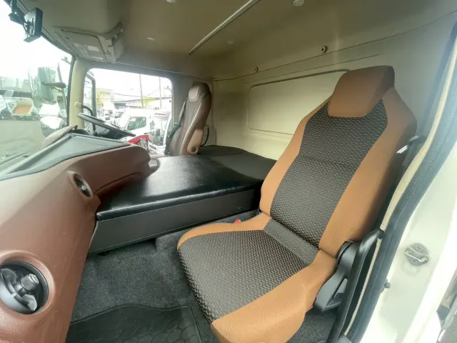 日野 プロフィア 2DG-FR1AHG(2WD)の写真42