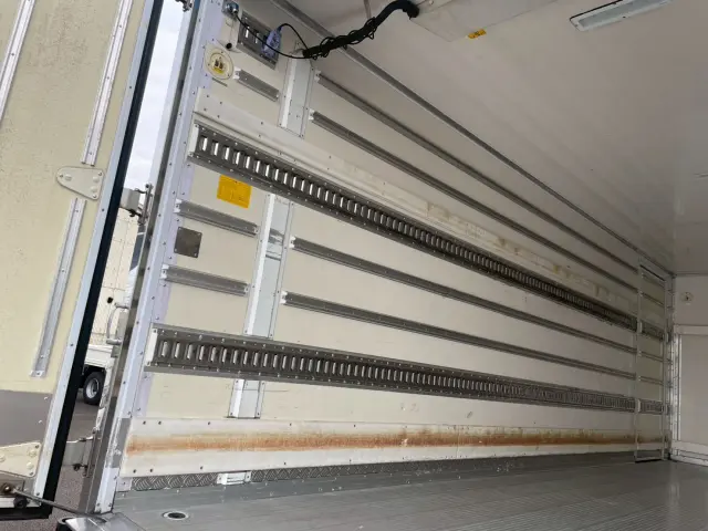 日野 レンジャー 2KG-FD2ABG(2WD)の写真15