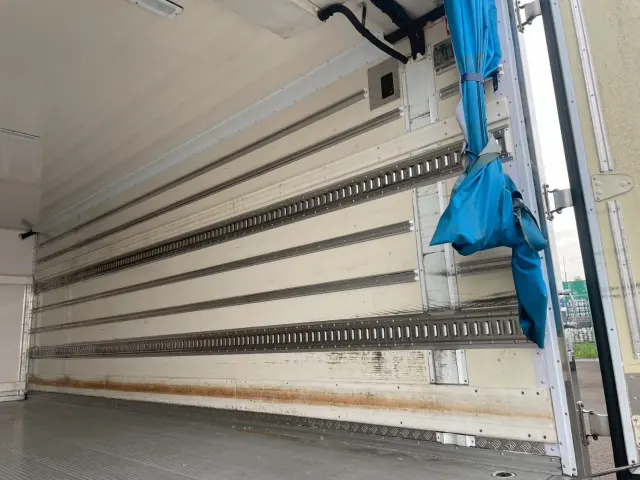 日野 レンジャー 2KG-FD2ABG(2WD)の写真17