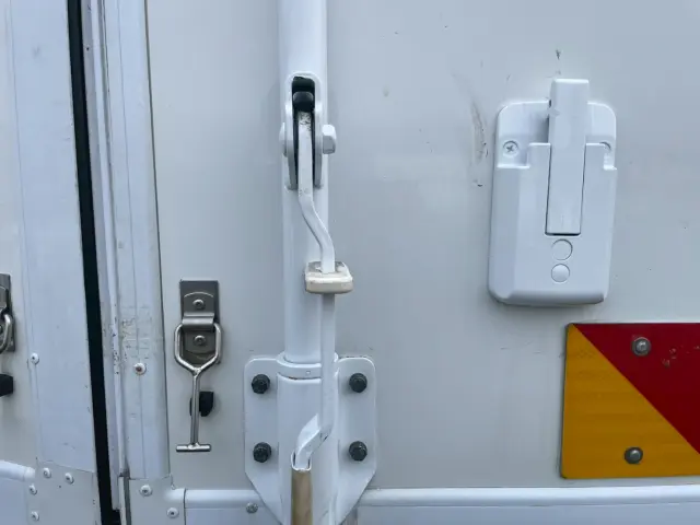 日野 レンジャー 2KG-FD2ABG(2WD)の写真27