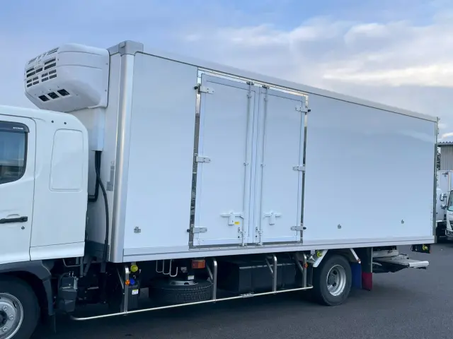 日野 レンジャー 2KG-FD2ABG(2WD)の写真7