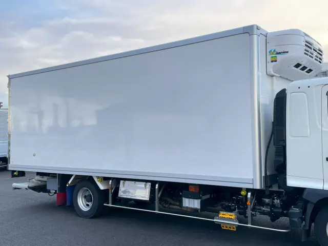 日野 レンジャー 2KG-FD2ABG(2WD)の写真8