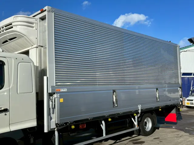 日野 レンジャー 2KG-FD2ABG(2WD)の写真8