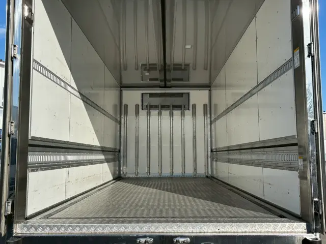 日野 レンジャー 2KG-FD2ABG(2WD)の写真11