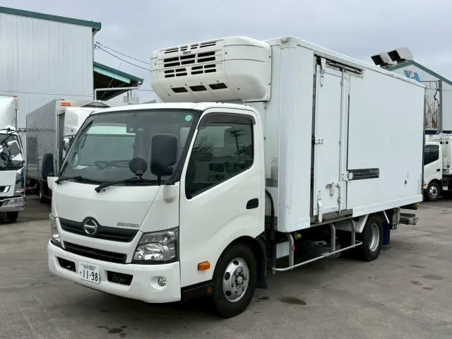 日野 デュトロ TKG-XZU710M(2WD)の写真1