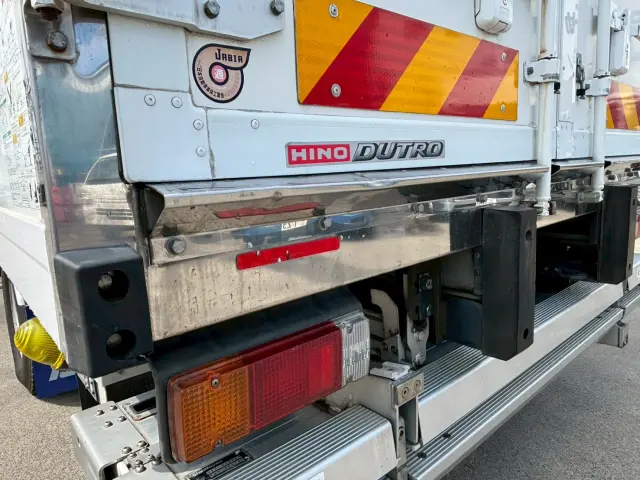 日野 デュトロ TKG-XZU710M(2WD)の写真30