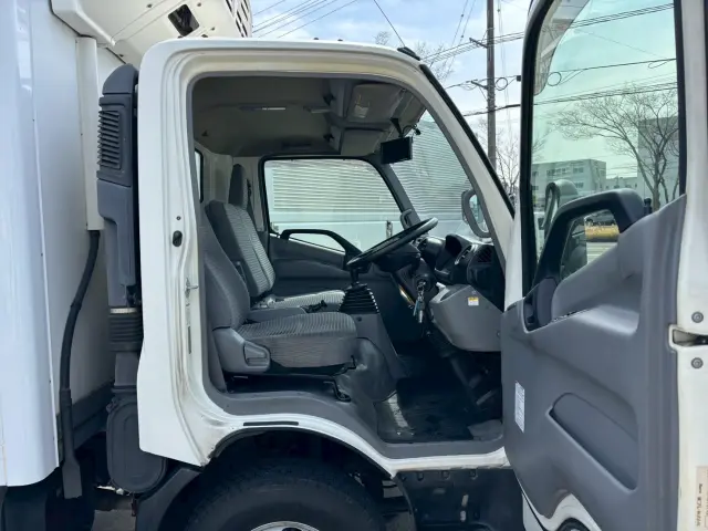 日野 デュトロ TKG-XZU710M(2WD)の写真39