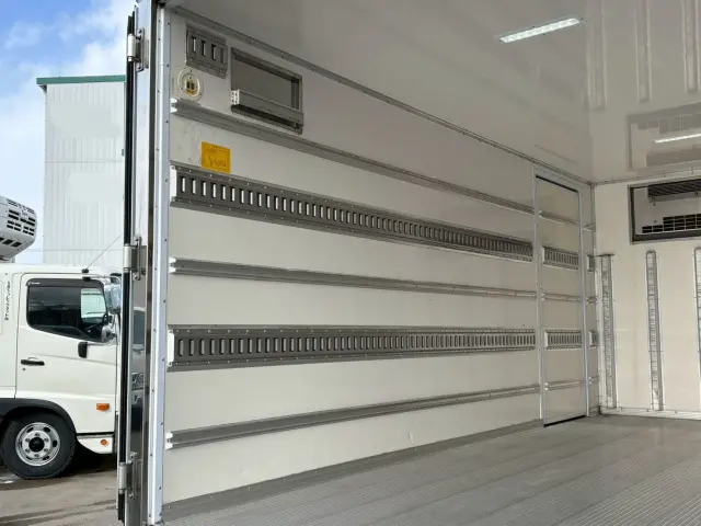 日野 デュトロ 2RG-XZU710M(2WD)の写真10