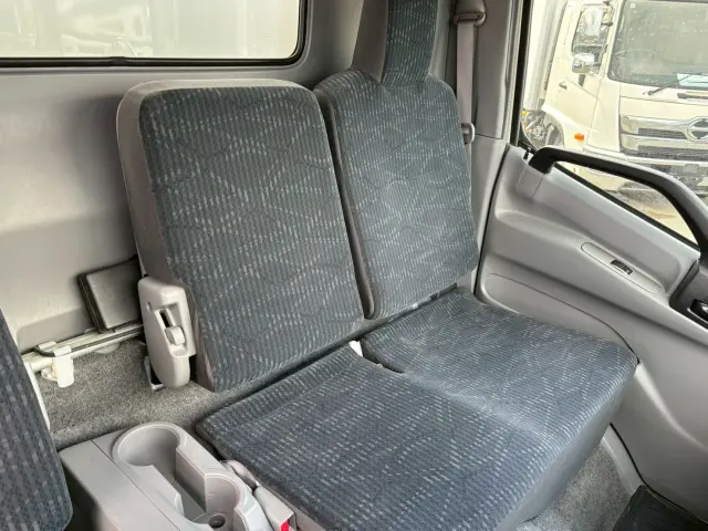 日野 デュトロ 2RG-XZU710M(2WD)の写真37