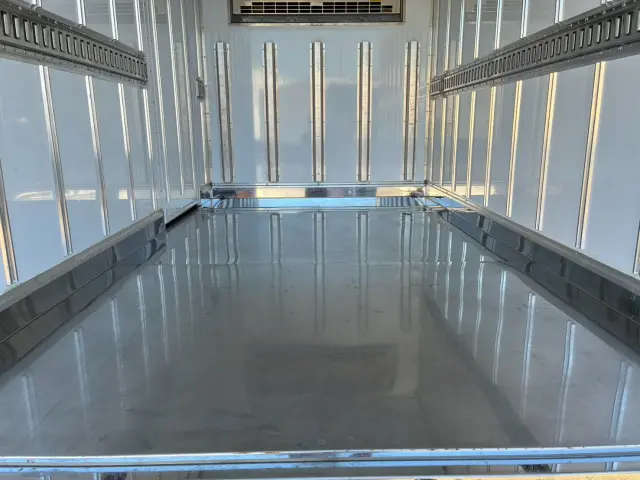 日野 デュトロ 2KG-XZU605M(2WD)の写真12