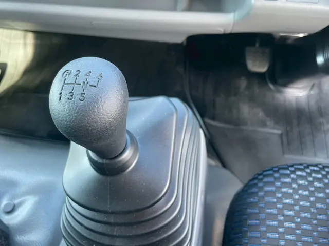 日野 デュトロ 2KG-XZU712M(2WD)の写真27