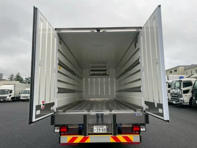 日野 レンジャー 2KG-FD2ABG(2WD)の写真9