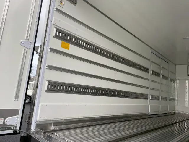 日野 レンジャー 2KG-FD2ABG(2WD)の写真10