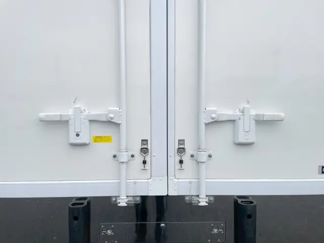 日野 レンジャー 2KG-FD2ABG(2WD)の写真13