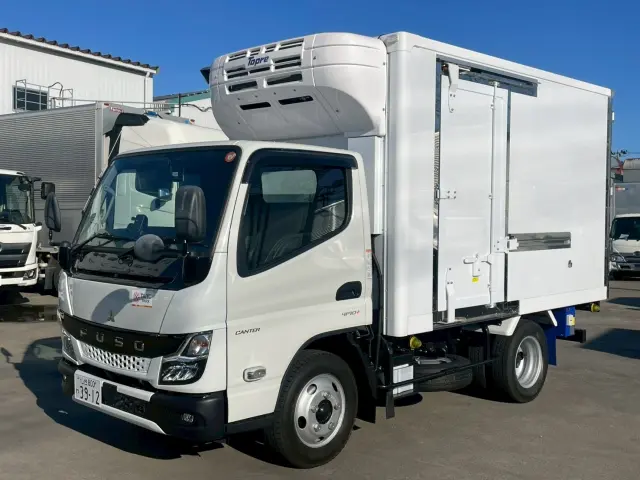 三菱 キャンター 2RG-FBAV0(2WD)の写真1