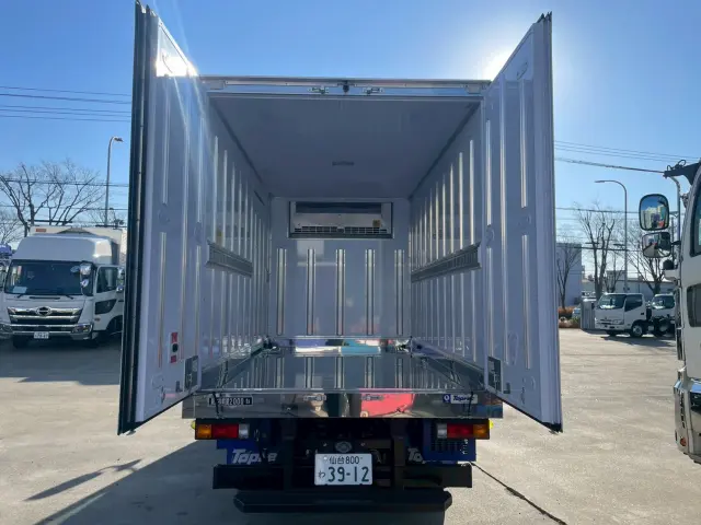 三菱 キャンター 2RG-FBAV0(2WD)の写真9