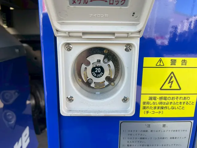 三菱 キャンター 2RG-FBAV0(2WD)の写真18