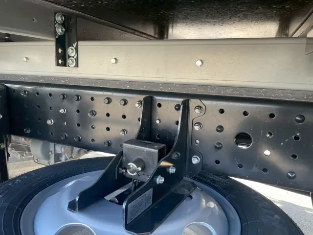 三菱 キャンター 2RG-FBAV0(2WD)の写真24