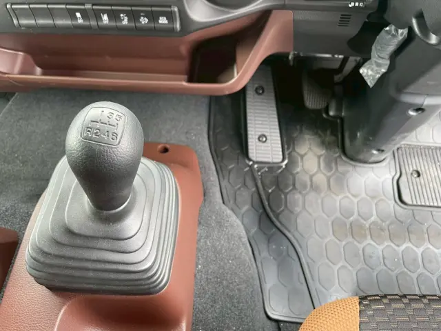 日野 レンジャー 2KG-FD2ABG(2WD)の写真30