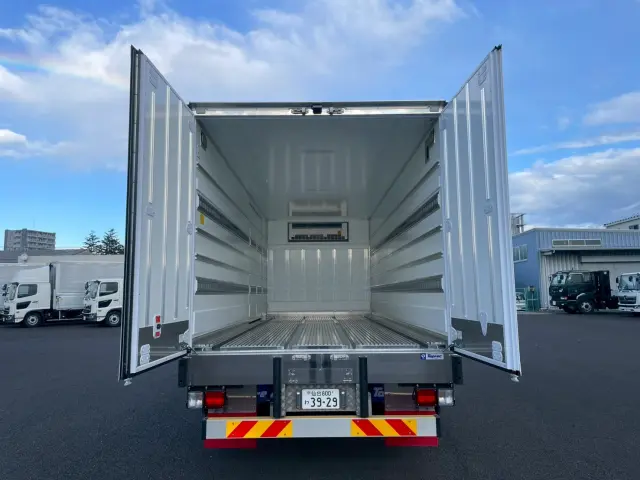 日野 レンジャー 2KG-FD2ABG(2WD)の写真9