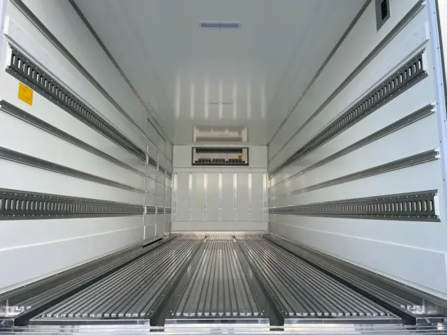 日野 レンジャー 2KG-FD2ABG(2WD)の写真11