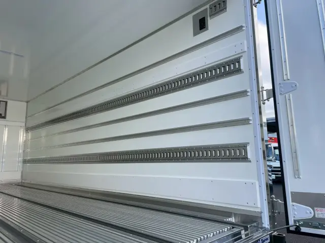 日野 レンジャー 2KG-FD2ABG(2WD)の写真12