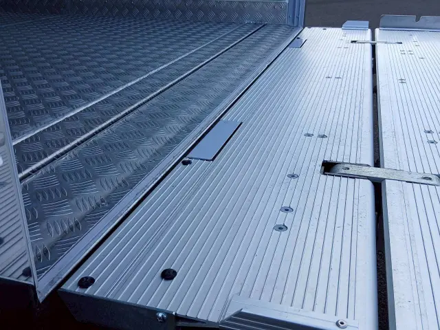 日野 デュトロ 2KG-XZU712M(2WD)の写真21