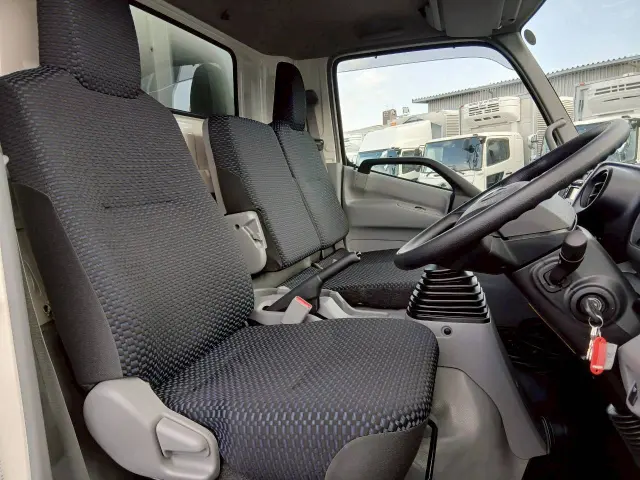 日野 デュトロ 2KG-XZU712M(2WD)の写真43