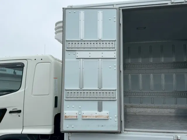 日野 レンジャー 2KG-FD2ABG(2WD)の写真9