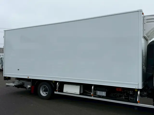 日野 レンジャー 2KG-FD2ABG(2WD)の写真11