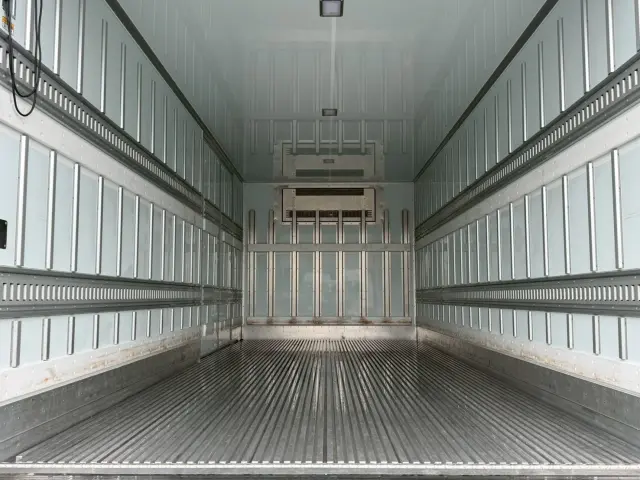 日野 レンジャー 2KG-FD2ABG(2WD)の写真13