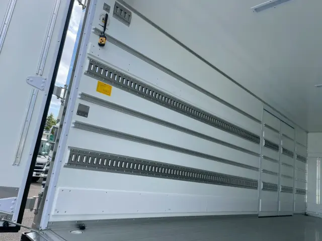 日野 レンジャー 2KG-FD2ABG(2WD)の写真10