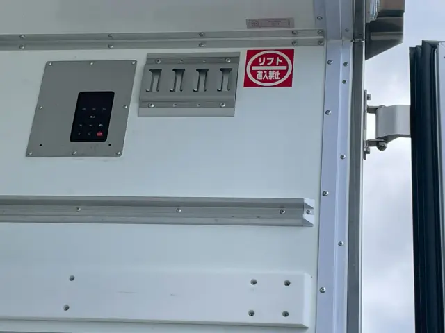 日野 レンジャー 2KG-FD2ABG(2WD)の写真13