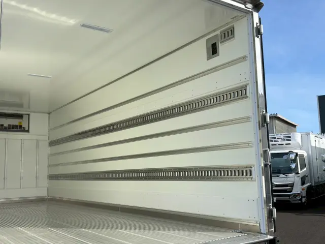 日野 レンジャー 2KG-FD2ABG(2WD)の写真10