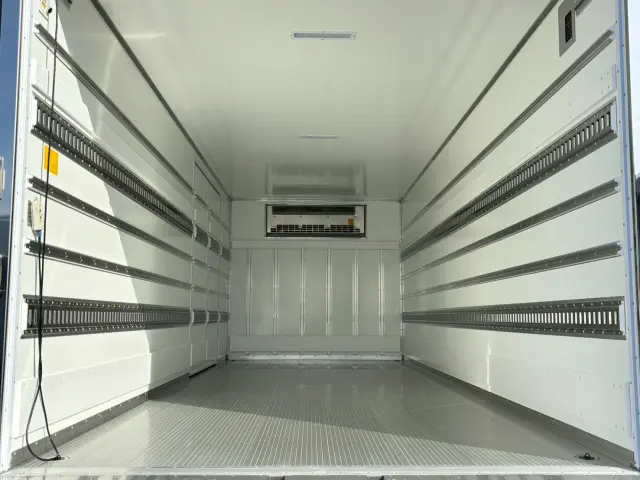 日野 レンジャー 2KG-FD2ABG(2WD)の写真11