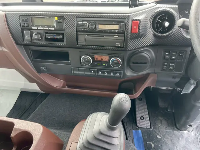 日野 レンジャー 2KG-FD2ABG(2WD)の写真33
